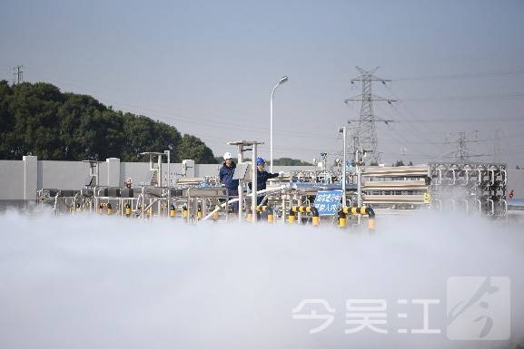 ‘beat·365’
请节约能源合理用气 天然气日供气量一连两日突破200万方(图5) ‘beat·365’
请节约能源合理用气 天然气日供气量一连两日突破200万方(图5)